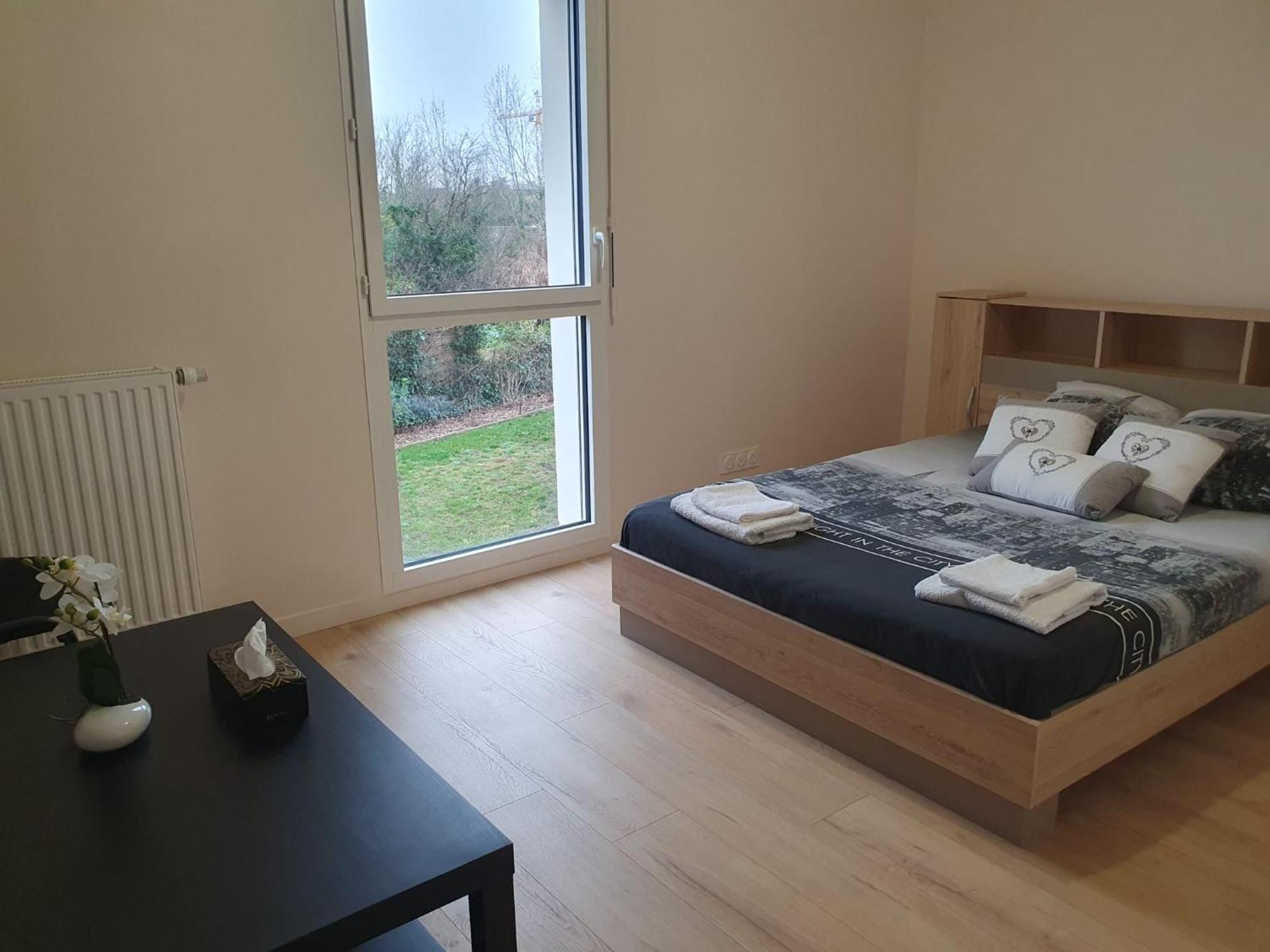 Appartement A Floirac Avec 2 Chambres, Un Parking Prive, Une Terrasse, A 5 Minutes En Voiture De L'Arkea Arena De Bordeaux Экстерьер фото